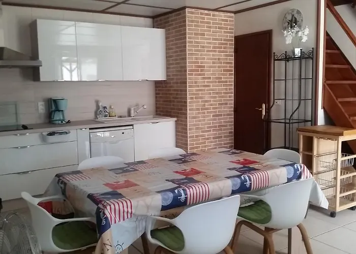 Villa Domaine De A 600m De La Plage, Belle Climatisee 3 Chambres, 5 Couchages Terrasse Wifi, Acces Payant Pour Les Animations Et Piscines Lrpdse3 Portiragnes